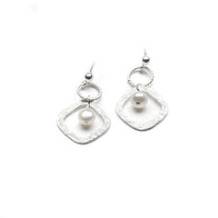 Girl About Town Tammy ~ Drop Diamond